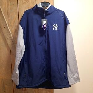 A Dunbrooke official MLB New York Yankees men's hoodie in a size 5XL. NWT